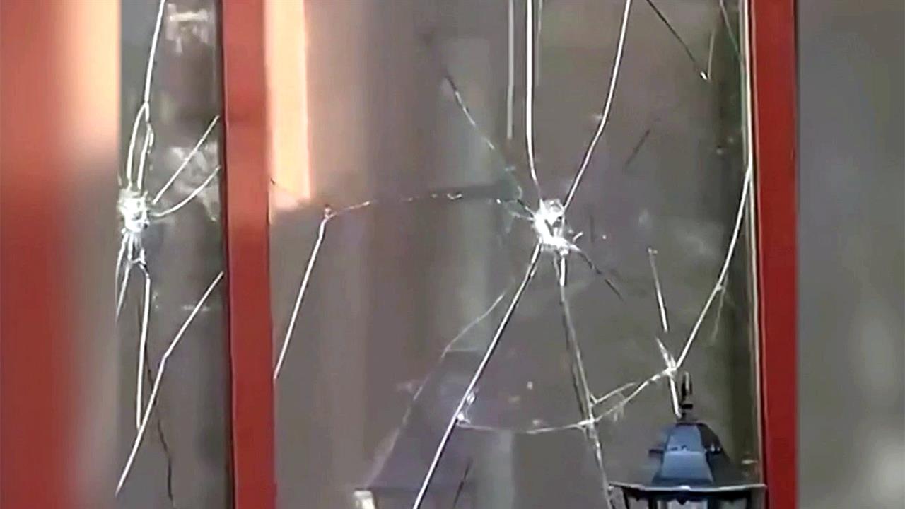 Утром украинские националисты снова обстреляли Донецк