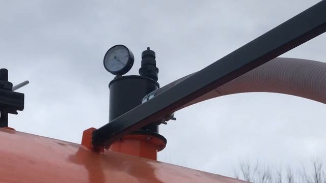 Асенизатор к МТЗ 82 (насос КО 503) смотреть онлайн