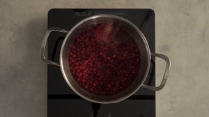 М-м-м, вкусно! Брусничное варенье с апельсином | #видеорецепт Нева металл посуда