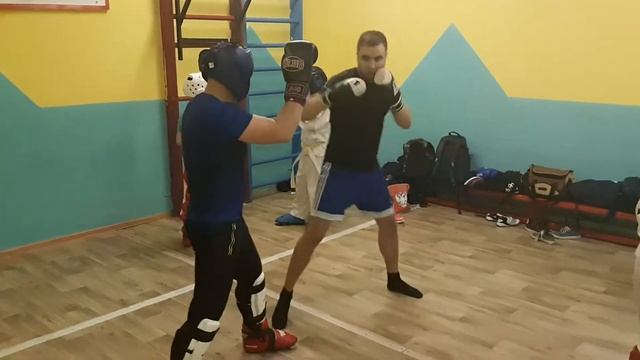 Тренировка по #ТХЭКВОНДО и #кикбоксингу смотреть онлайн