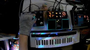 Moody Sounds Babybox + Boss SL 20 Slicer + Yamaha Reface CS