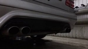 Звук выхлопа мерседес