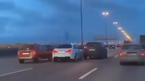 BMW газует