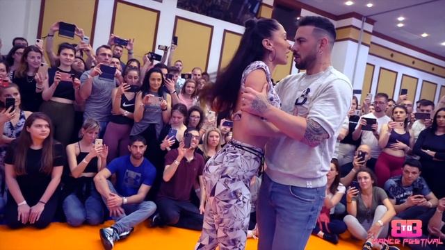 DANIEL Y DESIREE?♥️ - Vinny Rivera & Dj khalid & Derekvinci - GOLD смотреть онлайн