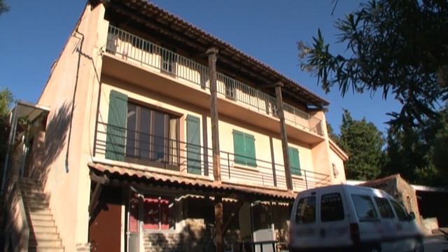 Les vacances d'une petite fille pas ordinaire смотреть онлайн