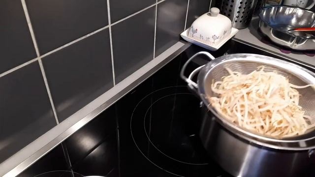 Быстрая Корейская Закуска из Проростков Сои, Бюджетная