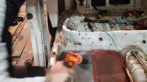 Vw jetta mk2. Джузетта, заклепки вместо сварки, 3-серия.
