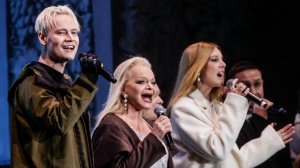 SHAMAN и звезды эстрады исполнили гимн РФ в рамках выставки «Россия»