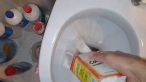 ЧТО БУДЕТ ЕСЛИ СОДУ БРОСИТЬ В УНИТАЗ?