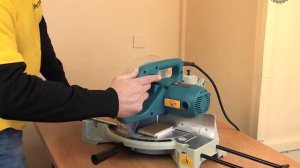 Торцовочная пила Makita LS1040