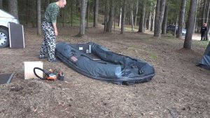 КАК СОБРАТЬ ЛОДКУ . Качаем и собираем лодку на берегу водоема.