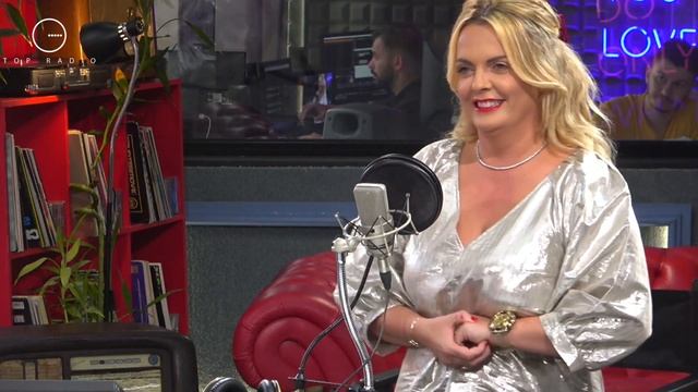 Megi tregon më në fund se kush është partneri i saj! смотреть онлайн