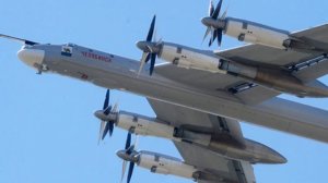 Российский стратегический бомбардировщик-ракетоносец Ту-95 сравнили с B-52