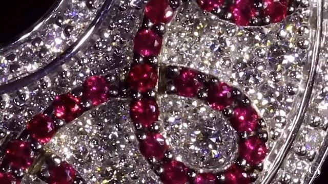 ШЕДЕВРЫ ЮВЕЛИРНОГО ИСКУССТВА КОЛЛЕКЦИЯ ОТ ЮВЕЛИРНОЙ КОМПАНИИ КАРАТ смотреть онлайн