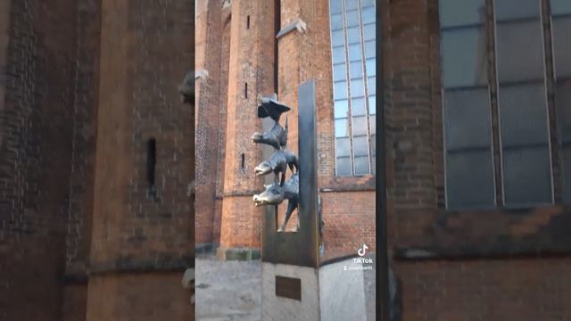 Bremen Town musicians in Riga. Bremener Musiker in Riga. Бременские музыканты в Риге