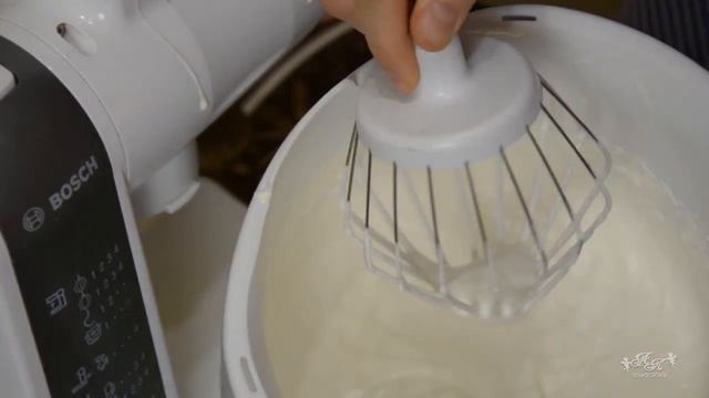 ?СЛИВОЧНО-СГУЩЁННЫЙ КРЕМ?Сливочный крем с варенной сгущенкой?Cream With Boiled Condensed Milk?