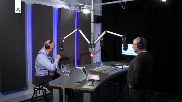 Jörg Thadeusz INTERVIEW смотреть онлайн