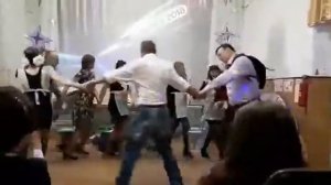 Выпускной 4А класс. Школа 4. Спасск -Дальний. Сценка родителей.