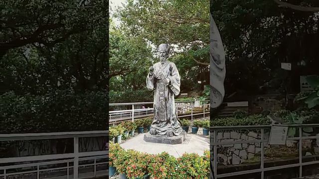 Statue of Padre Matteo Ricci,S.J