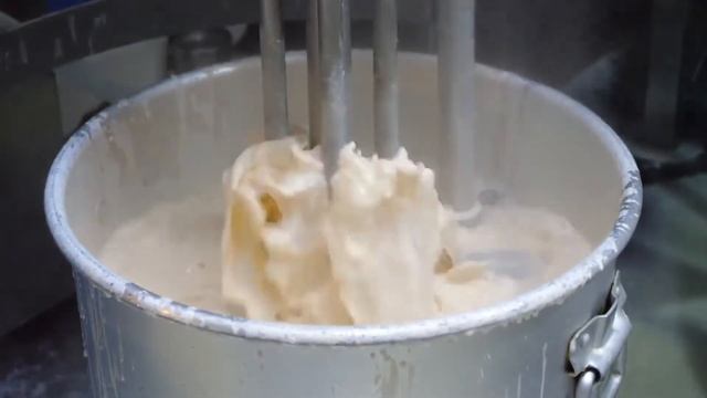 Тофу трех разных цветов производство Кореи.Tofu In Three Different Colors Made In Korea.