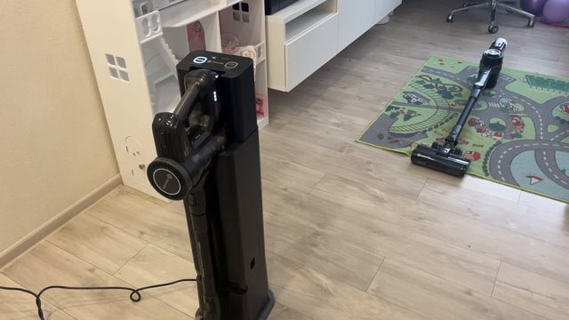 Беспроводной пылесос Evolution Smart Clean DS2511. База самоочистки
