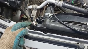Suzuki Jimny замена радиатора охлаждения