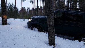 Стандартный Уаз Патриот по глубокому снегу, зимний триал. Как ездить по снегу не застревая.