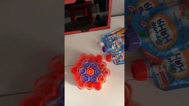 Крышки от пюре Фруто Няня смотреть онлайн