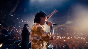 Ella Baila Sola - Peso Pluma y Eslabon Armado Live From stage