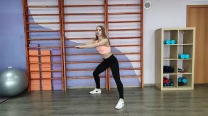 Боковые выпады. Упражнение для ног и внутренней поверхности бедра