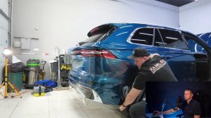 Зачем клеить пленку на кузов нового авто?