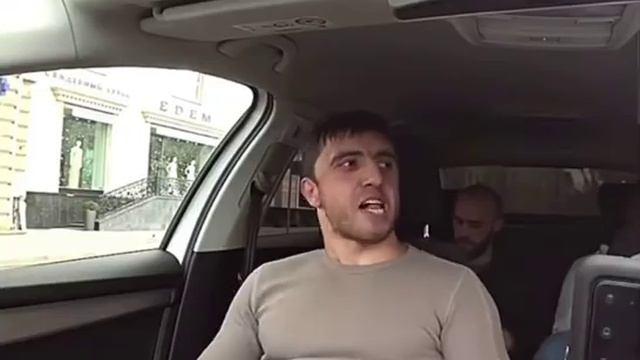 Дагестанец кинул таксиста#мурад #дагестанецкинултаксиста#мурадвтакси #таксиприкол #юмор #трэш #смех