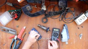 Ремонт электролобзика и методика проверки якоря и статора