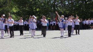 4А класс. 2018 год. Танец: Учат в школе..