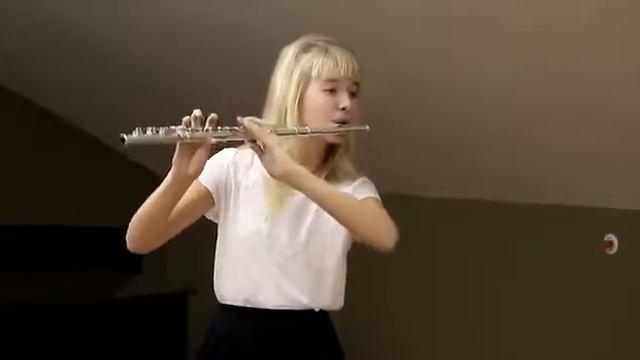 Гуркина Дарья, флейта П.И.Чайковский "Песня без слов" смотреть онлайн