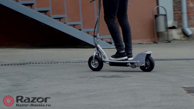 Обзор электросамоката RAZOR E300. Электрический самокат для детей и взрослых. смотреть онлайн