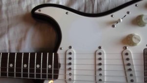 Fender Tribute Series Jimi Hendrix Voodoo Stratocaster