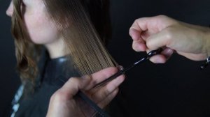 СТРИЖКА  НА КУДРЯВЫЕ ВОЛОСЫ