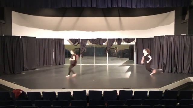 “I Built a Friend” by Alec Benjamin. Choreography by Julie Sultan, featuring Christina Booth. смотреть онлайн