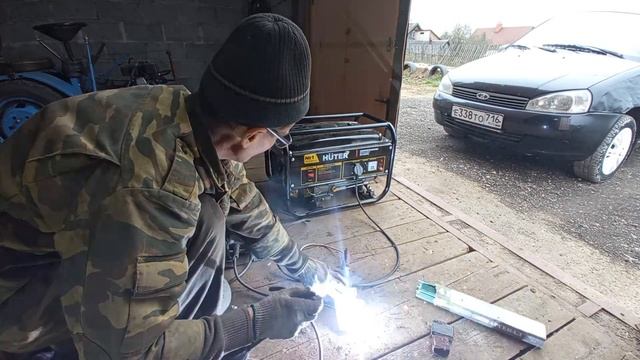 Бензогенератор HUTER DY4000L. Потянет ли он инверторный сварочный аппарат PIT 200. смотреть онлайн