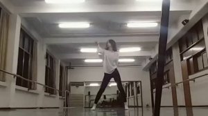 Pre debut Yeji Dance Video (she was 17 yrs old)