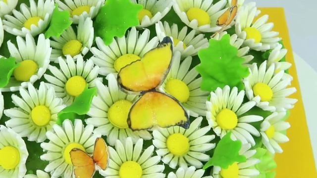 Торт с цветами. Торт с ромашками (ромашки из мастики ).