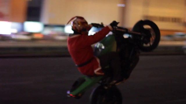 Дед Мороз на мотоцикле 25.12.2015) смотреть онлайн