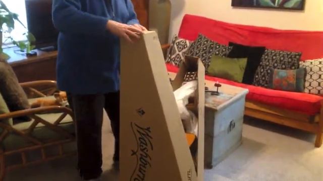 Monty's new Washburn Classical Guitar смотреть онлайн