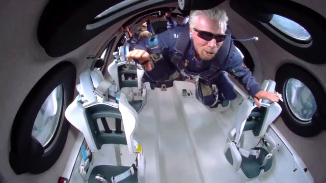 Туристический полет аппарата Virgin Galactic. С субтитрами. смотреть онлайн