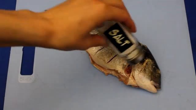 Рецепт приготовления запечённой дорады с лаймом в мультиварке VITEK VT-4214 R смотреть онлайн