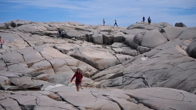 Visiting PEGGY'S COVE Lighthouse + POLLY'S COVE Hike | Our Epic Road Trip in NOVA SCOTIA, Canada! смотреть онлайн