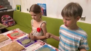 Мастер-класс "Отпечатки растений на глине"