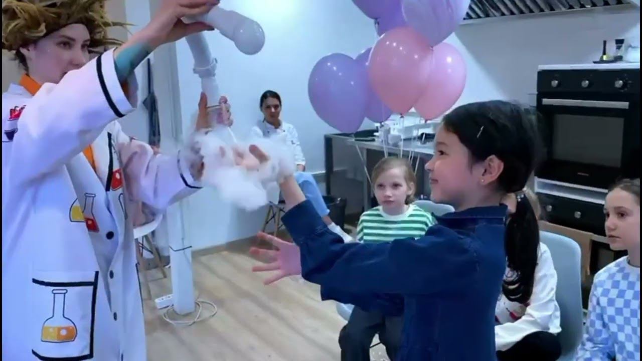 Научное шоу в клубах виртуальной реальности VR PLANETS смотреть онлайн