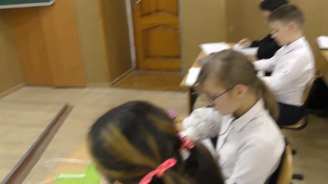 Алексеева ЛП - Урок математики в 5-В классе смотреть онлайн